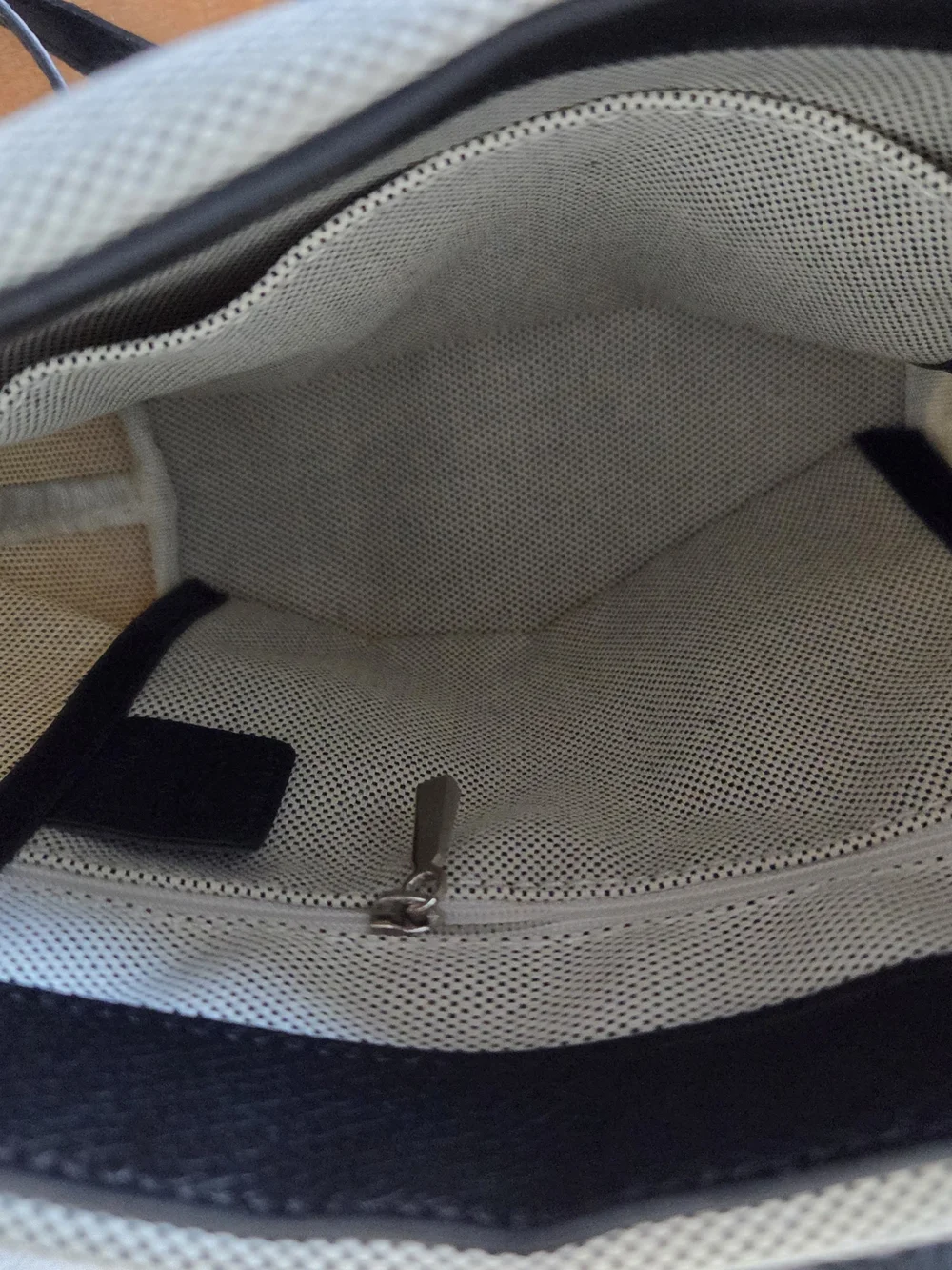 Longchamp White and Black Messenger Crossbody Bag